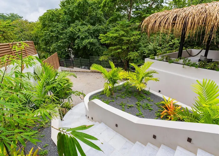 New Modern 6br, Pool, Walk 2 Beach, Sleeps 20 Villa Playa Guiones